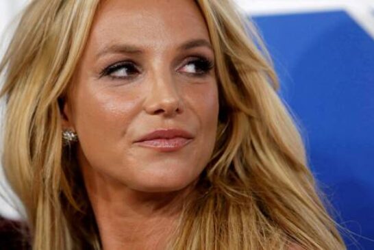 Celebrities and Fans Rejoice After Britney Spears' Father Promises to Step Down as Her Conservator