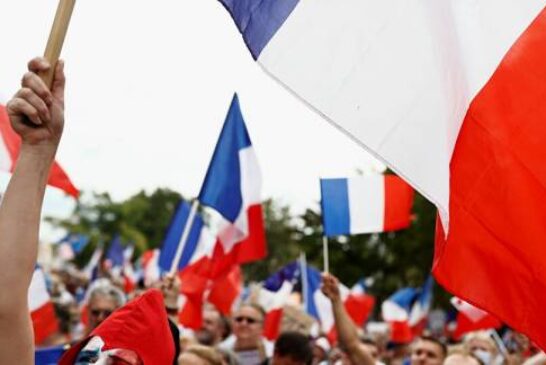 Over 175,000 Rally Against Coronavirus Passes in France - Reports