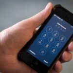 Turn off, turn on: Simple step can thwart top phone hackers