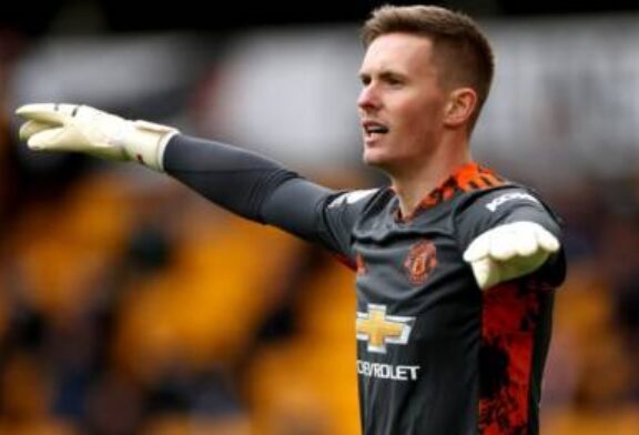 Dean Henderson misses Manchester United training camp with effects of Covid-19